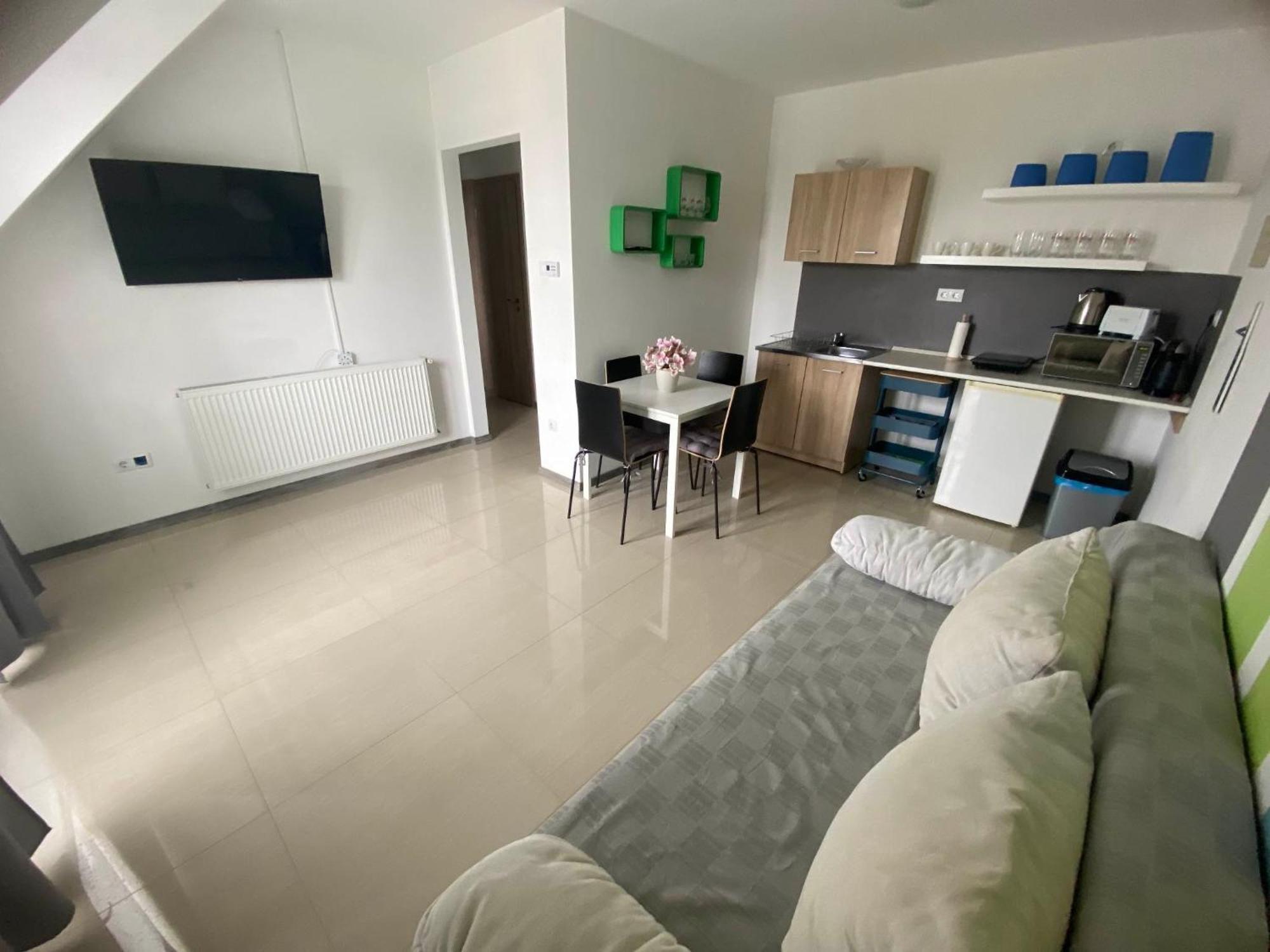 Lexy Family Apartman Hajdúszoboszló Eksteriør billede